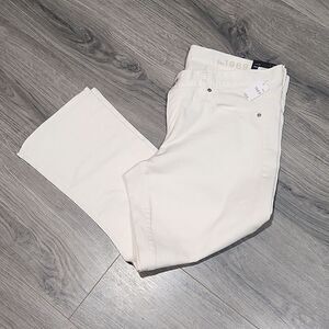 NWT GAP Cropped Boot Ivory Jeans